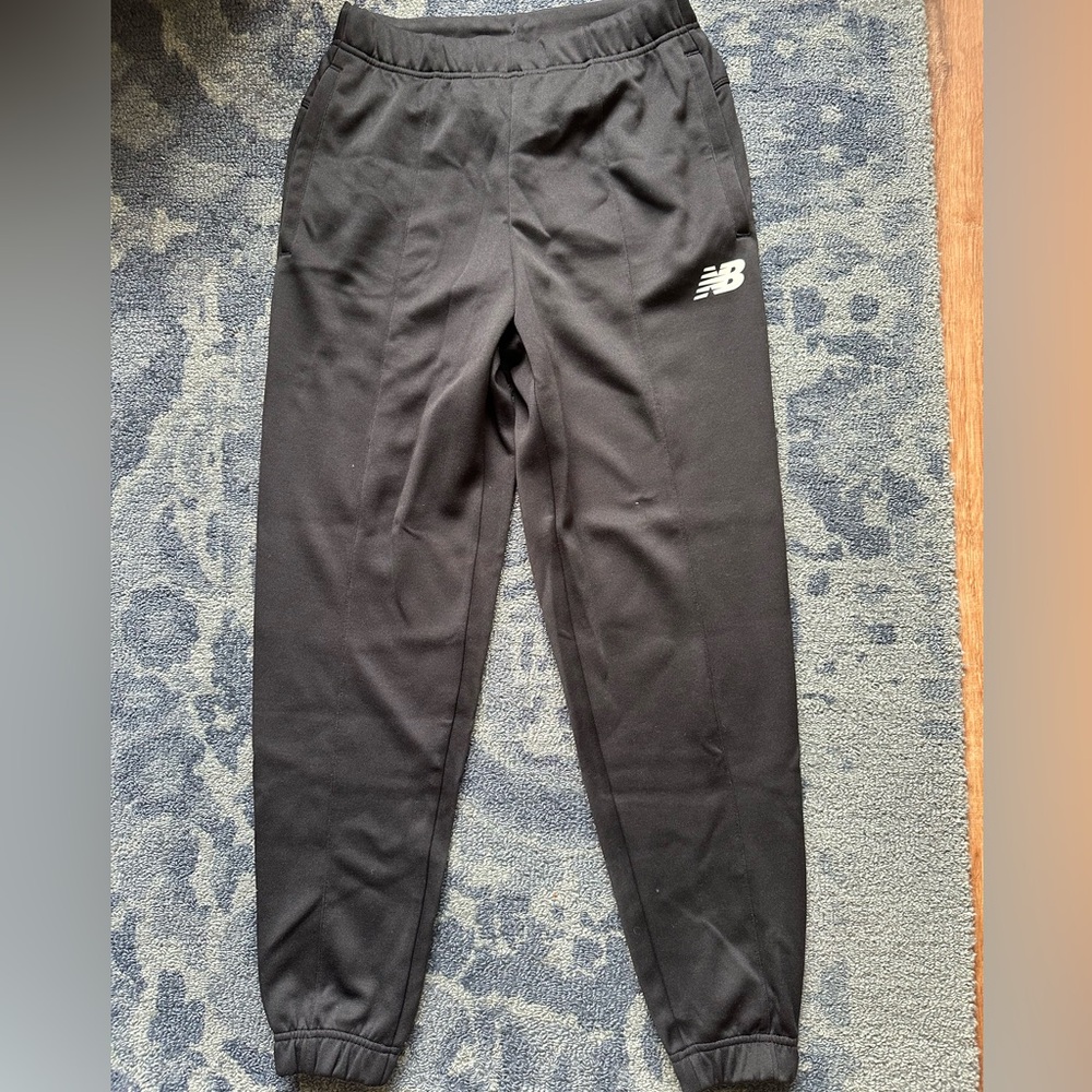New Balance Women’s Black Jogger Pants, size XS